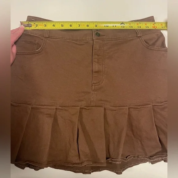 Hollister Brown Mini Skirt - Picture 3 of 7